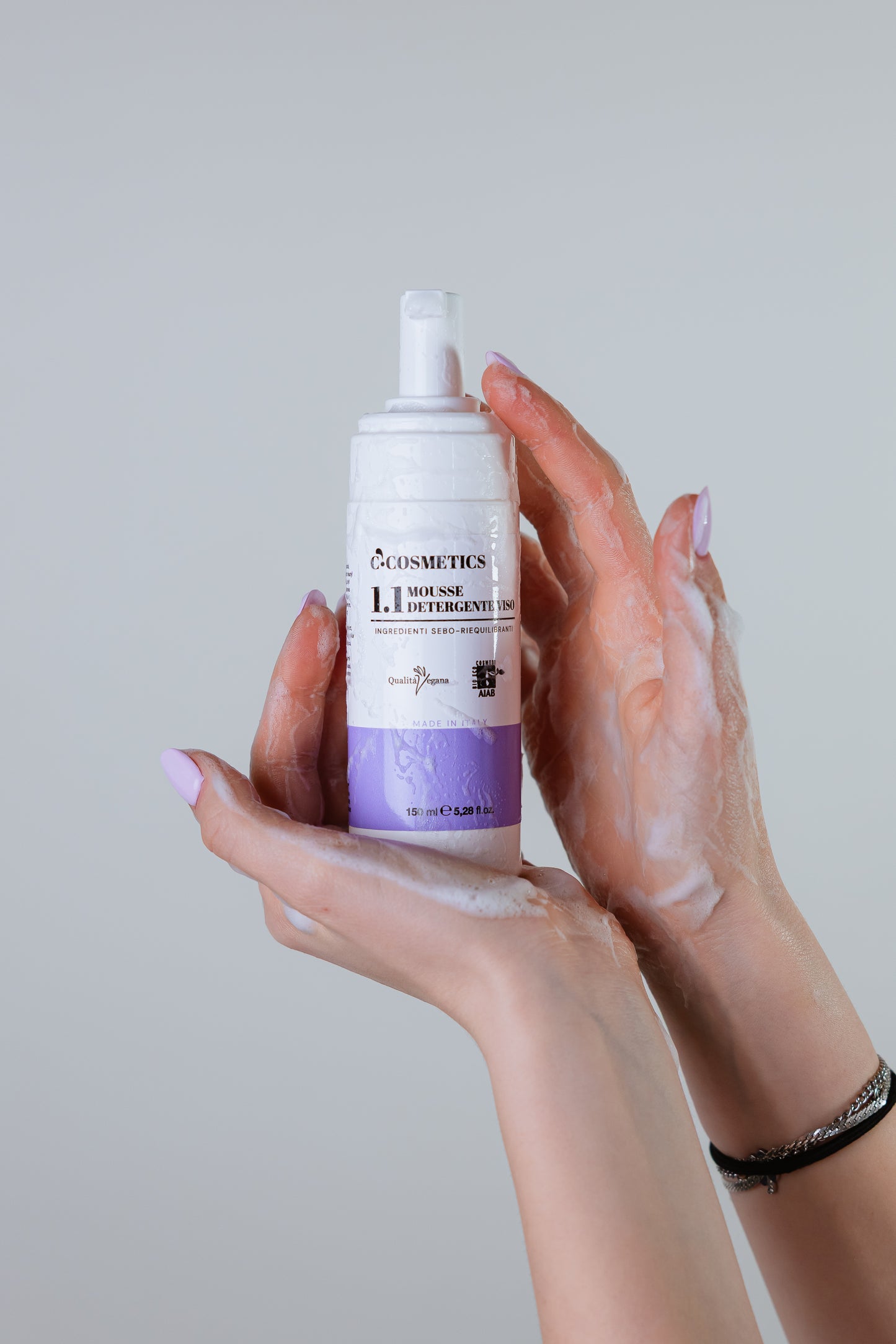 Mousse detergente viso